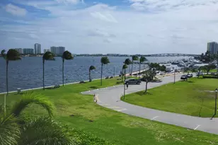 301 Lake Shore Dr, Lake Park, FL 33403 - Photo 21