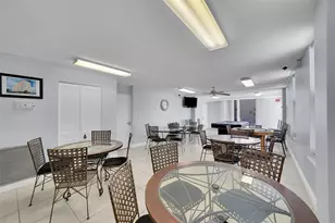 801 S Ocean Dr, Hollywood, FL 33019 - Photo 21