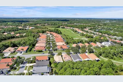 7119 SE Twin Oaks Circle, Stuart, FL 34997 - Photo 21