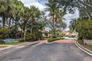 3002 Lucerne Park Dr, Greenacres, FL 33467 - Photo 9