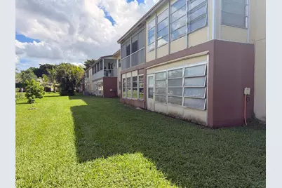 7505 NW 5th Court #102, Margate, FL 33063 - Photo 11