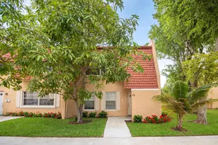 58 Ann Lee Ln, Tamarac, FL 33319 - Photo 3