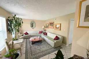 58 Ann Lee Ln, Tamarac, FL 33319 - Photo 13