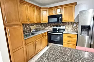 20015 NE 3rd Ct, Miami, FL 33179 - Photo 9