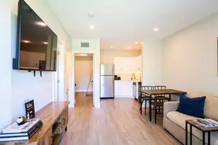 898 SE 2nd Pl, Deerfield Beach, FL 33441 - Photo 5