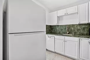 2555 NE 11th St, Fort Lauderdale, FL 33304 - Photo 9