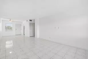 2555 NE 11th St, Fort Lauderdale, FL 33304 - Photo 13