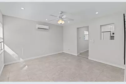 128 E Central Boulevard, Lantana, FL 33462 - Photo 9