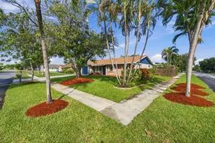 804 NW 10th Ave, Boynton Beach, FL 33426 - Photo 3
