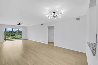 4402 Martinique #D4, Coconut Creek, FL 33066 - Photo 9