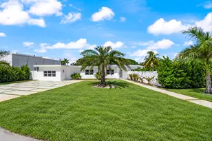 209 NE 27th Dr, Wilton Manors, FL 33334 - Photo 1
