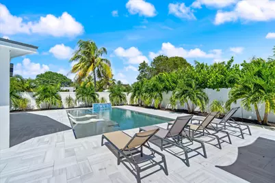 209 NE 27th Drive, Wilton Manors, FL 33334 - Photo 25