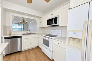 110 Lake Emerald Dr, Oakland Park, FL 33309 - Photo 9