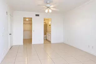 110 Lake Emerald Dr, Oakland Park, FL 33309 - Photo 11