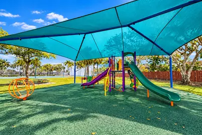 18286 Mediterranean Boulevard #202, Hialeah, FL 33015 - Photo 27
