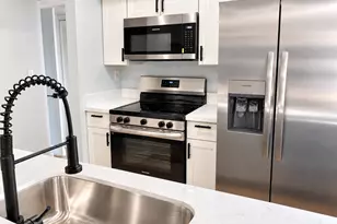 18286 Mediterranean Blvd, Hialeah, FL 33015 - Photo 5
