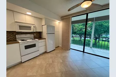 5190 Las Verdes Circle #314, Delray Beach, FL 33484 - Photo 3