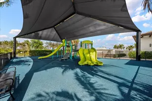 12538 Nautilus Cir, Palm Beach Gardens, FL 33412 - Photo 53