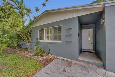 201 N 68th Way, Hollywood, FL 33024 - Photo 3