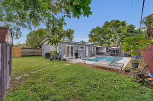 201 N 68th Way, Hollywood, FL 33024 - Photo 33