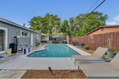 201 N 68th Way, Hollywood, FL 33024 - Photo 31