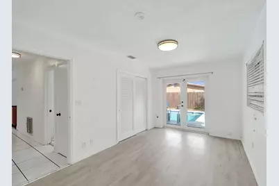 201 N 68th Way, Hollywood, FL 33024 - Photo 21