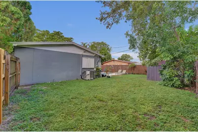 201 N 68th Way, Hollywood, FL 33024 - Photo 35