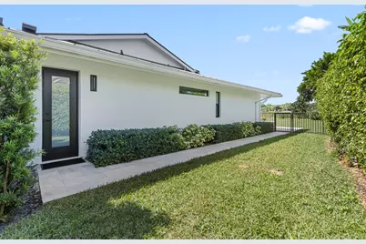 612 Pine Lake Drive, Delray Beach, FL 33445 - Photo 21