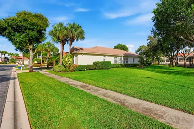 9299 Sapphire Cove Drive, West Palm Beach, FL 33411 - Photo 5