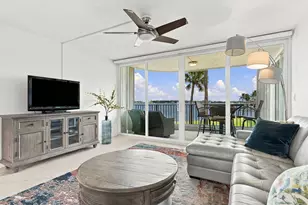 8200 Lakeshore Dr, Hypoluxo, FL 33462 - Photo 9