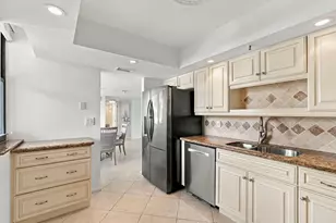 8200 Lakeshore Dr, Hypoluxo, FL 33462 - Photo 21