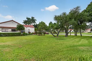 5887 Parkwalk Cir W, Boynton Beach, FL 33472 - Photo 29
