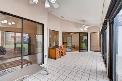 5887 Parkwalk Circle W, Boynton Beach, FL 33472 - Photo 25