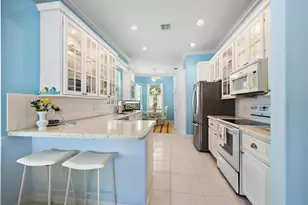 244 Honeysuckle Dr, Jupiter, FL 33458 - Photo 9