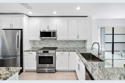 21 Southport Lane #B, Boynton Beach, FL 33436 - Photo 3