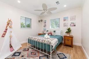 431 SE 4th St, Deerfield Beach, FL 33441 - Photo 19
