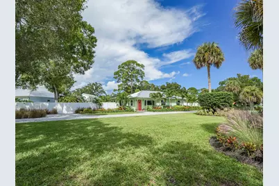 2201 Bonita Avenue, Vero Beach, FL 32960 - Photo 3