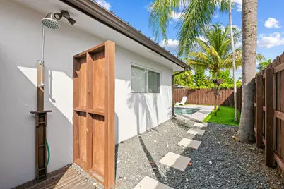 2041 NE 52nd Street, Fort Lauderdale, FL 33308 - Photo 5