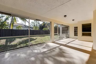 14185 Greentree Drive, Wellington, FL 33414 - Photo 15