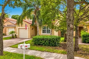 2002 SE 14th Ct, Homestead, FL 33035 - Photo 3