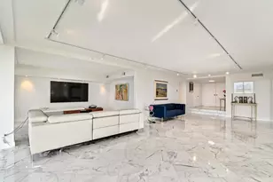 1900 Consulate Pl, West Palm Beach, FL 33401 - Photo 3