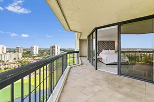 1900 Consulate Pl, West Palm Beach, FL 33401 - Photo 29