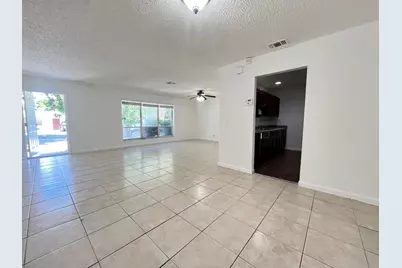 513 Pine Ridge Avenue #Unit 3, Lantana, FL 33462 - Photo 3