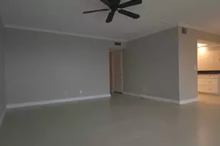 413 Greenbrier A, West Palm Beach, FL 33417 - Photo 9