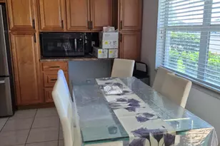 69 Somerset D, West Palm Beach, FL 33417 - Photo 1