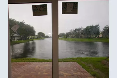 5982 NW 94th Avenue, Tamarac, FL 33321 - Photo 9