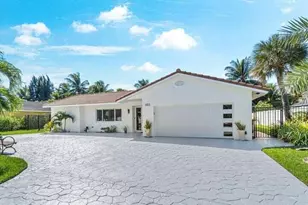 653 NW 10th Ct, Boca Raton, FL 33486 - Photo 1