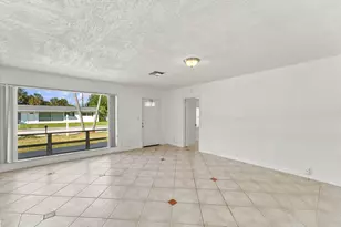 1810 NE 42nd St, Pompano Beach, FL 33064 - Photo 9