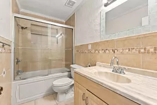 1810 NE 42nd St, Pompano Beach, FL 33064 - Photo 27