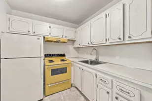 62 Oakridge E, Deerfield Beach, FL 33442 - Photo 3